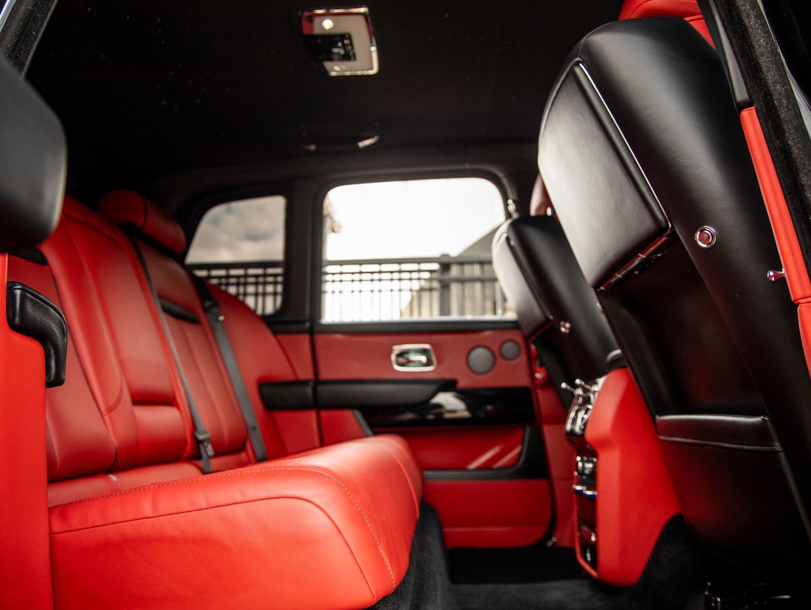 Certified 2021 Rolls-Royce Cullinan image 43