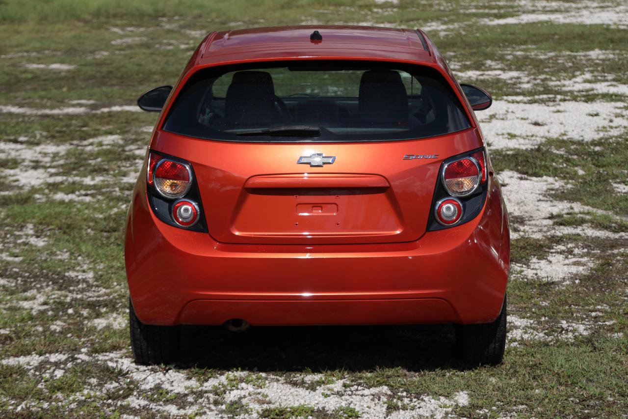 Used 2012 Chevrolet Sonic LS FWD image 9