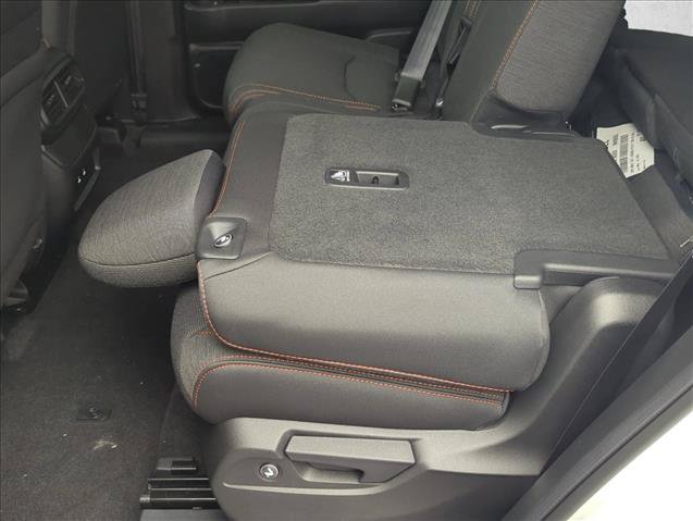 New 2026 Honda Pilot Sport image 4
