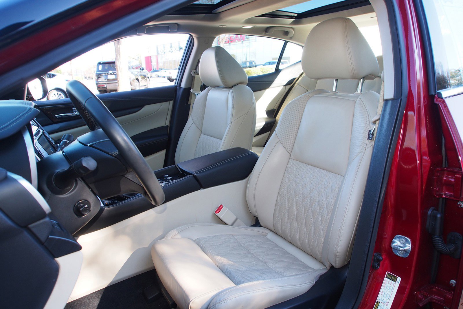 Used 2023 Nissan Maxima Platinum w/ Sport Mat Group image 17