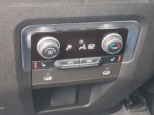 Used 2023 Chevrolet Suburban RST w/ Sport Performance Package AWD/4WD image 12