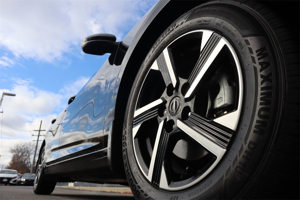 Certified 2025 Nissan Sentra SV w/ All-Weather Package image 12