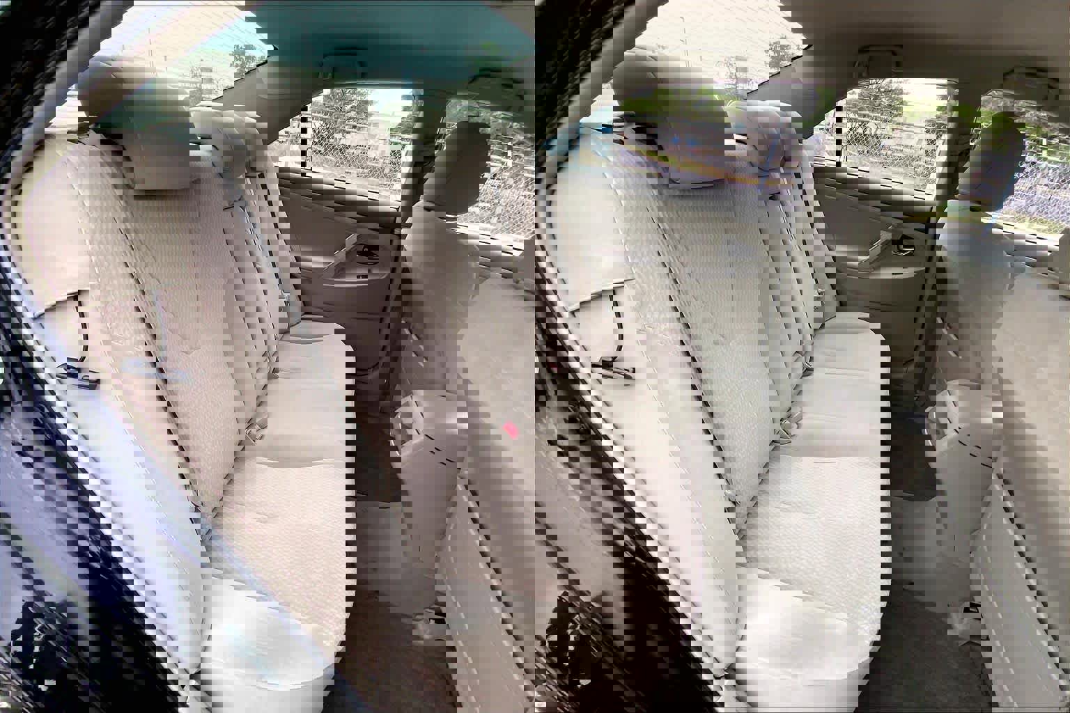 Used 2011 Toyota Camry LE FWD image 18