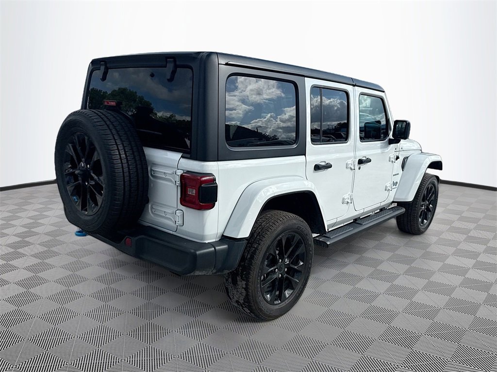 Used 2023 Jeep Wrangler Unlimited Sahara w/ Cold Weather Group image 6