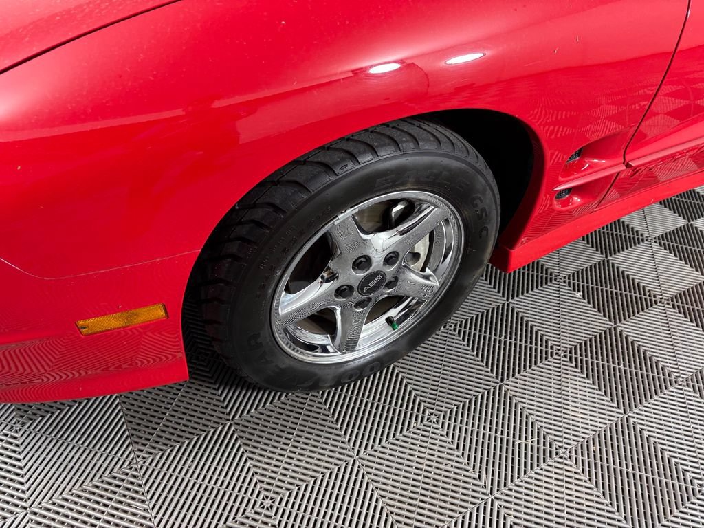 Used 2002 Pontiac Firebird Trans Am RWD image 9