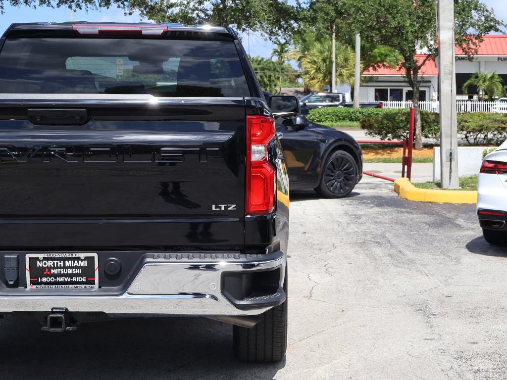Used 2023 Chevrolet Silverado 1500 LTZ RWD image 17