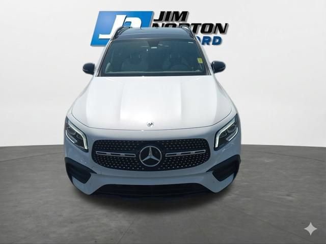 Used 2021 Mercedes-Benz GLB 250 4MATIC image 3