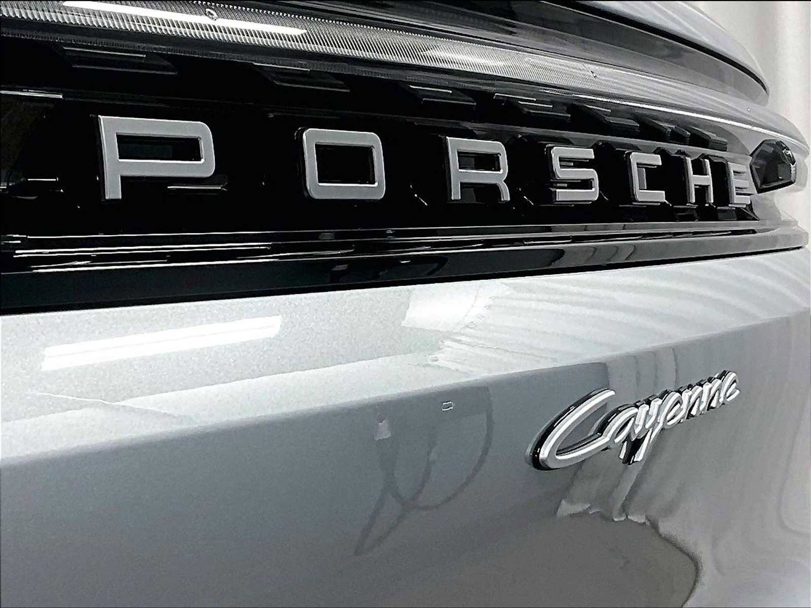 New 2026 Porsche Cayenne E-Hybrid image 33
