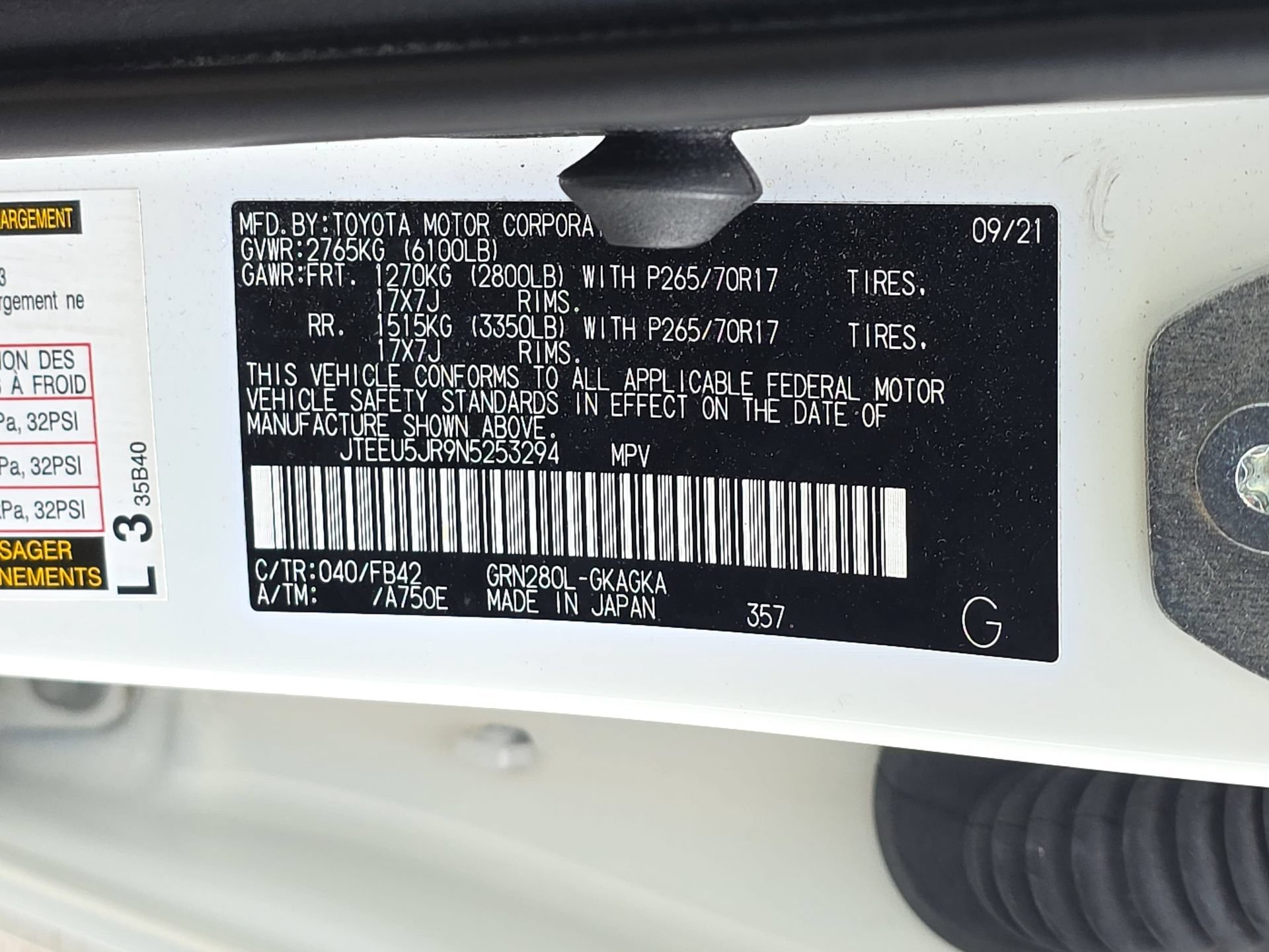 Used 2022 Toyota 4Runner SR5 RWD image 31