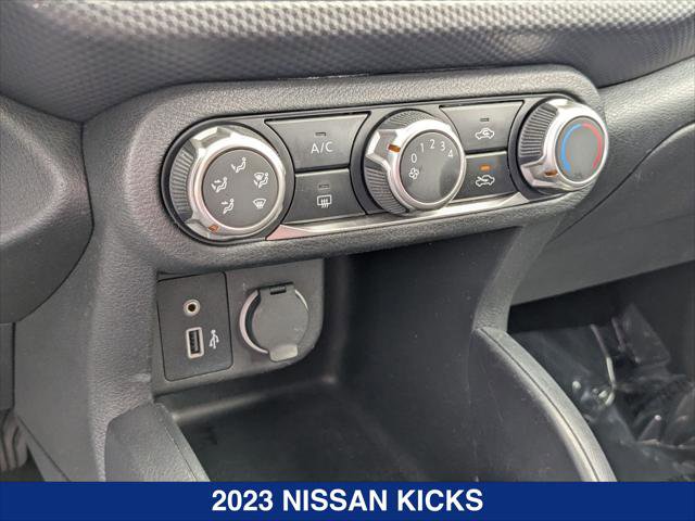 Used 2023 Nissan Kicks S FWD image 17