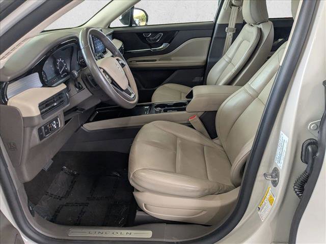 Used 2022 Lincoln Corsair FWD w/ Premium Package image 14