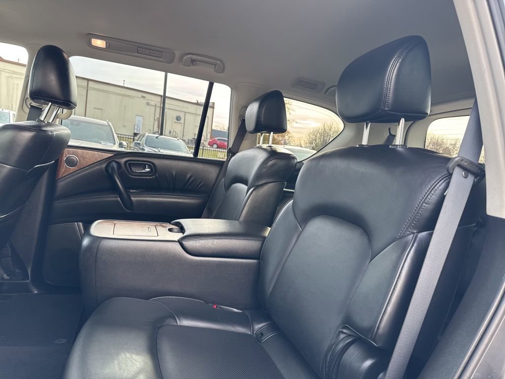 Used 2024 Nissan Armada SL w/ Captain's Chairs Package image 27
