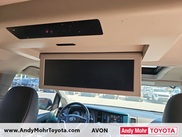 Used 2015 Toyota Sienna SE Premium FWD image 33