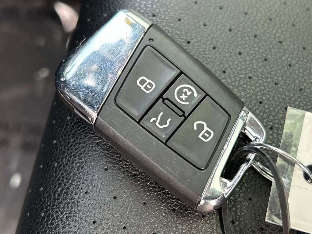 Used 2023 Volkswagen Atlas SEL image 36