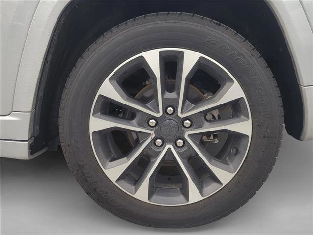 Used 2023 Jeep Grand Cherokee Overland image 6