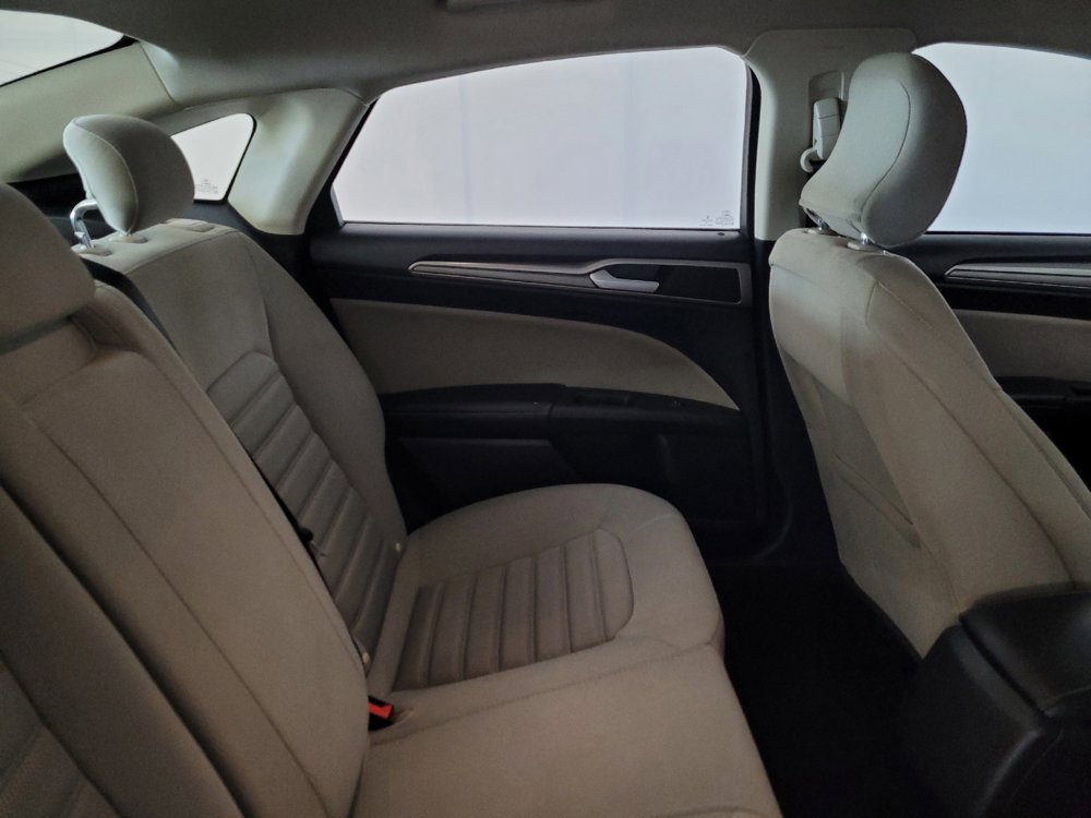 Used 2018 Ford Fusion S FWD image 19