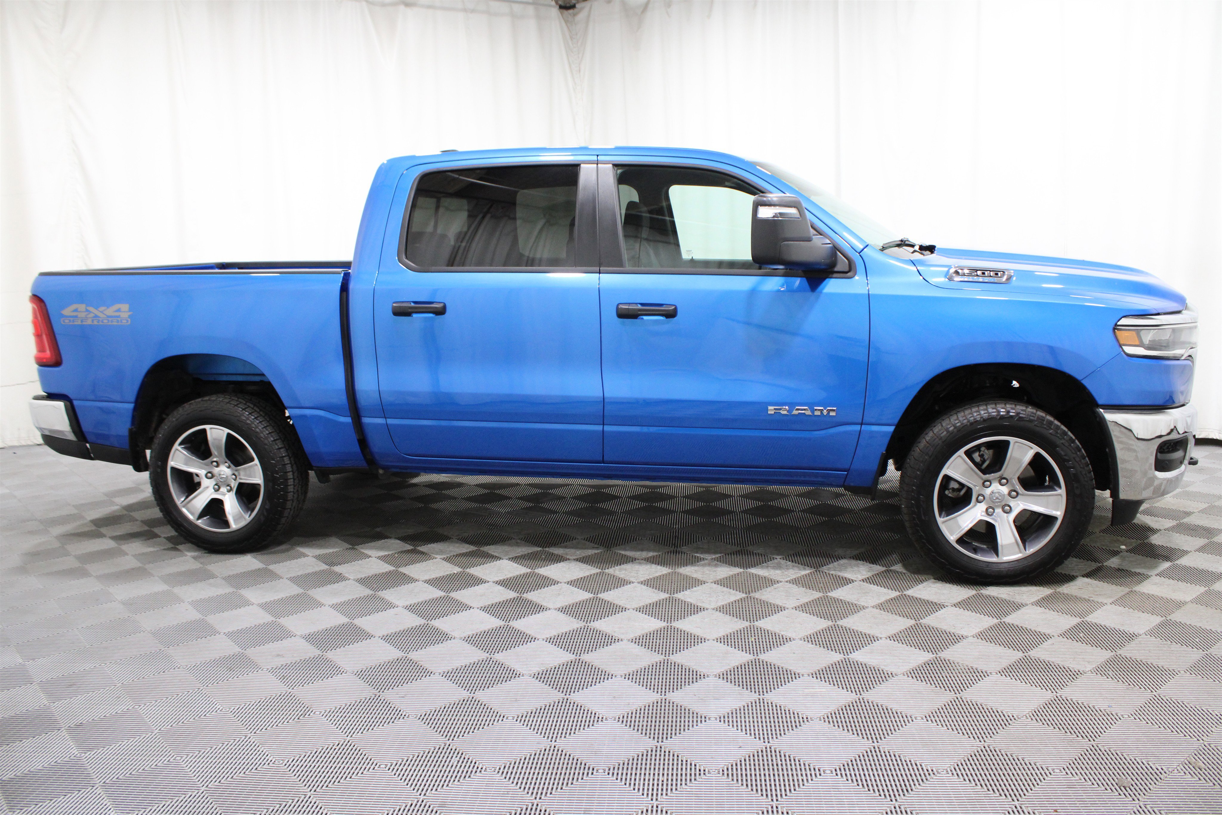 Used 2025 RAM 1500 Tradesman w/ Off Road Group image 32