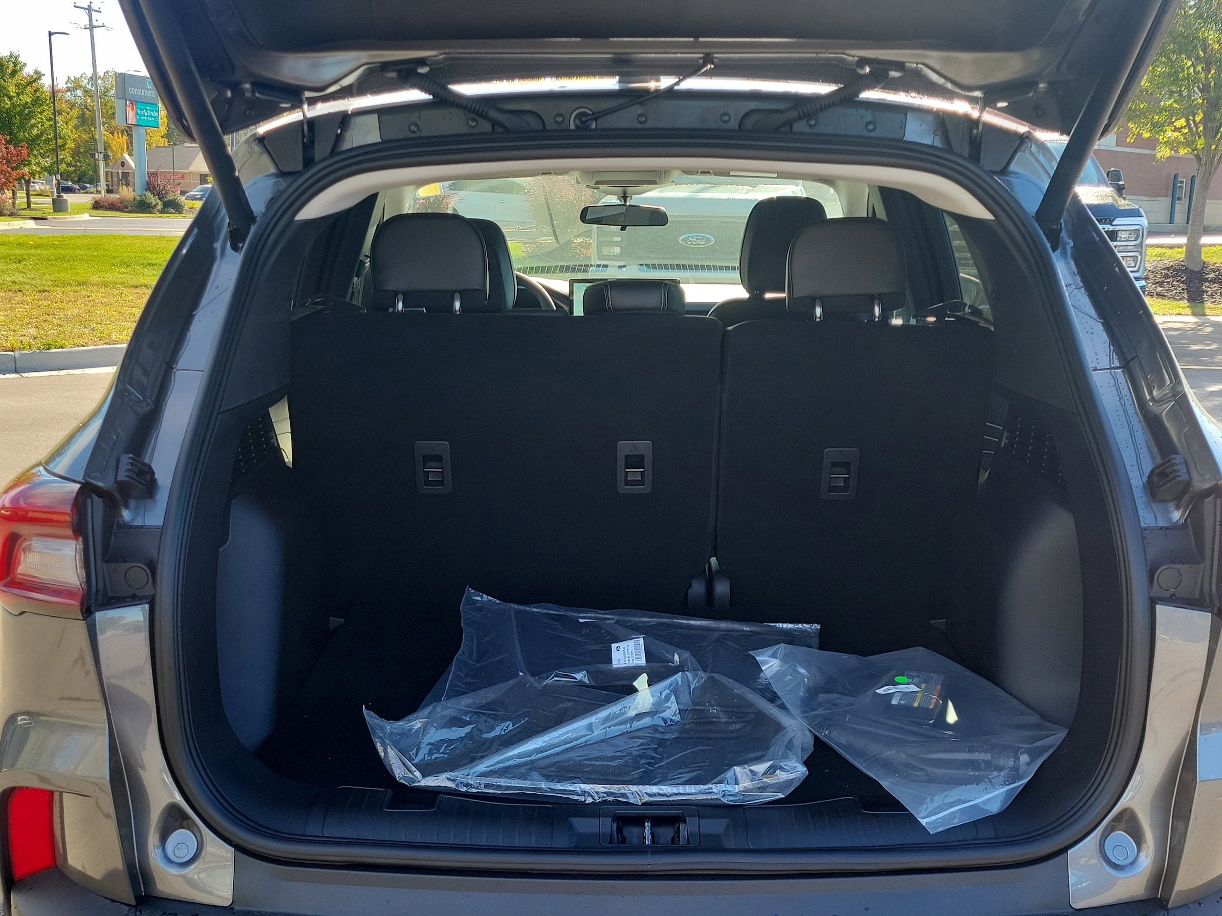 New 2026 Ford Escape SE FWD image 14