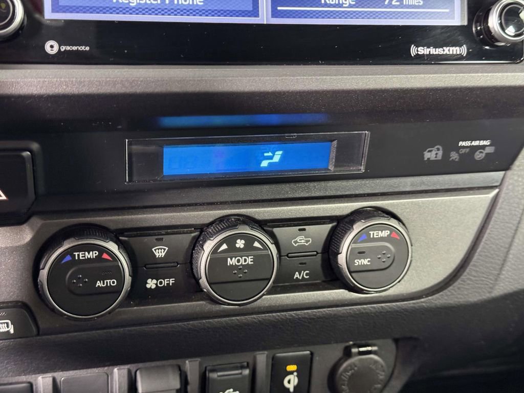 Used 2022 Toyota Tacoma TRD Off-Road AWD/4WD image 29
