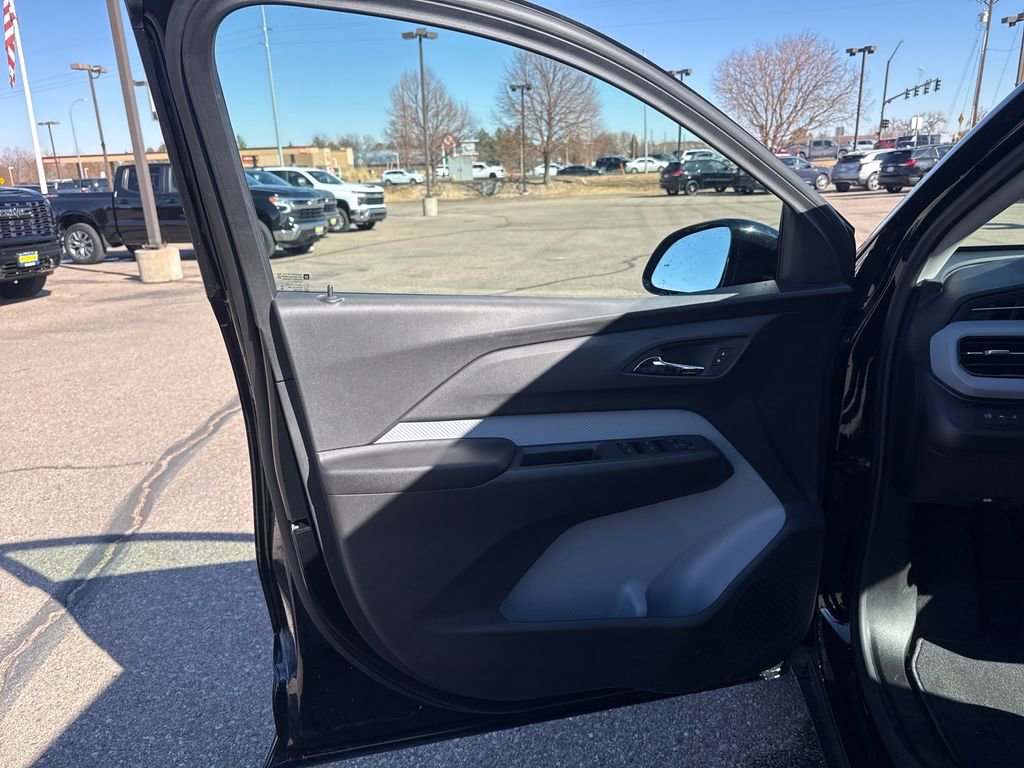 New 2027 Chevrolet Bolt LT w/ Comfort Package image 10