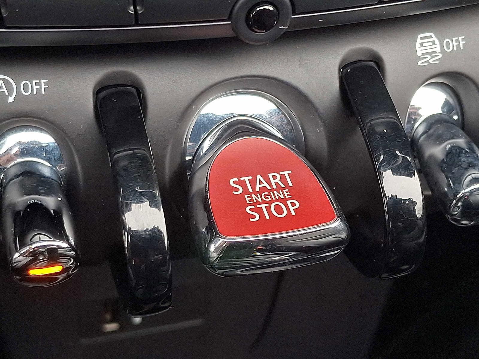 Certified 2024 MINI Cooper S image 24