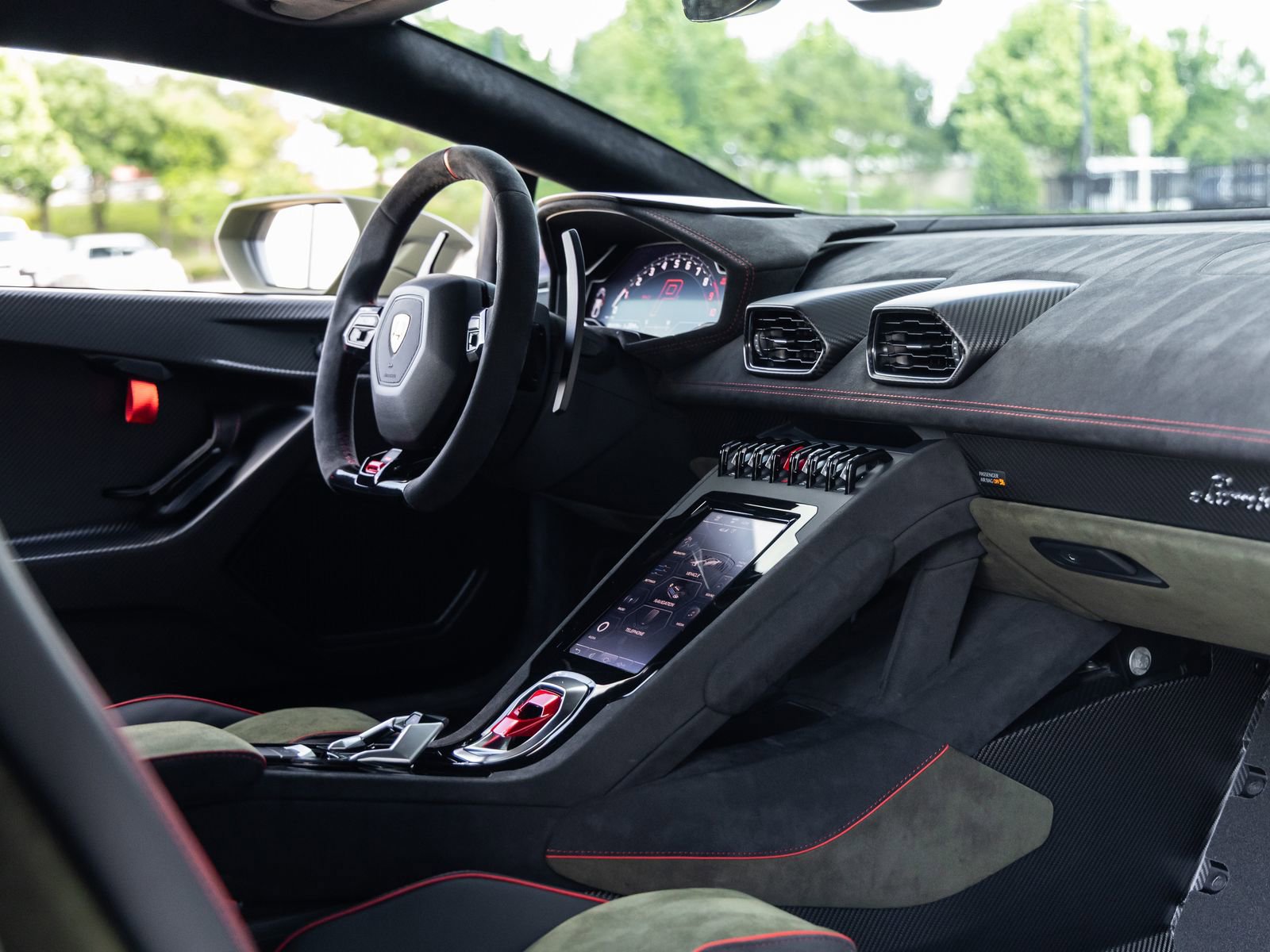 Used 2024 Lamborghini Huracan Sterrato AWD/4WD image 50