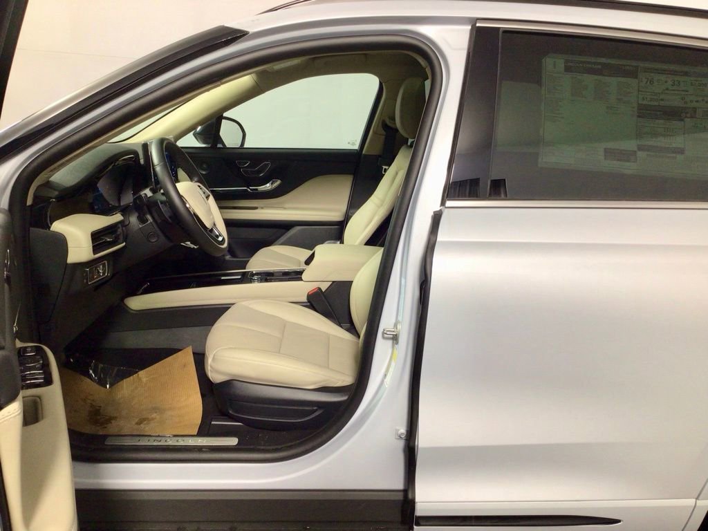 New 2026 Lincoln Corsair Grand Touring image 18