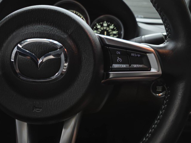 Used 2020 MAZDA MX-5 Miata RF Grand Touring RWD image 18