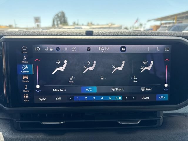 Used 2024 Jeep Gladiator Sport AWD/4WD image 18