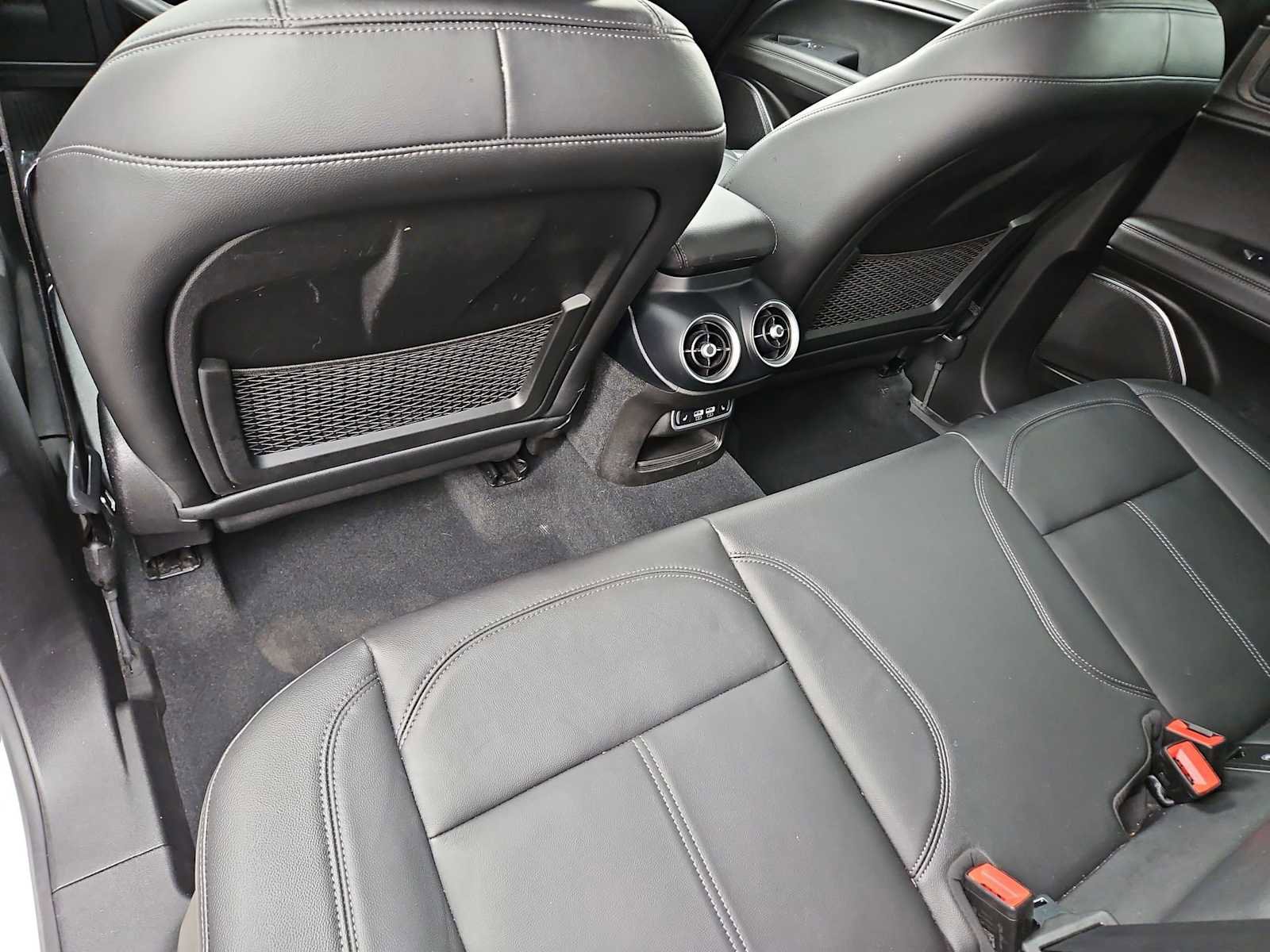 Used 2022 Alfa Romeo Stelvio Ti image 18