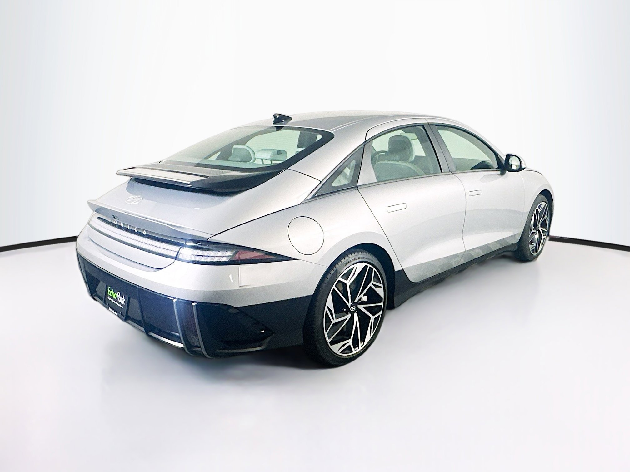 Used 2024 Hyundai Ioniq 6 SEL RWD image 9