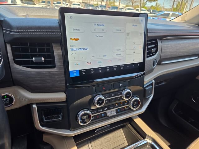 Used 2022 Ford Expedition Max Limited AWD/4WD image 25