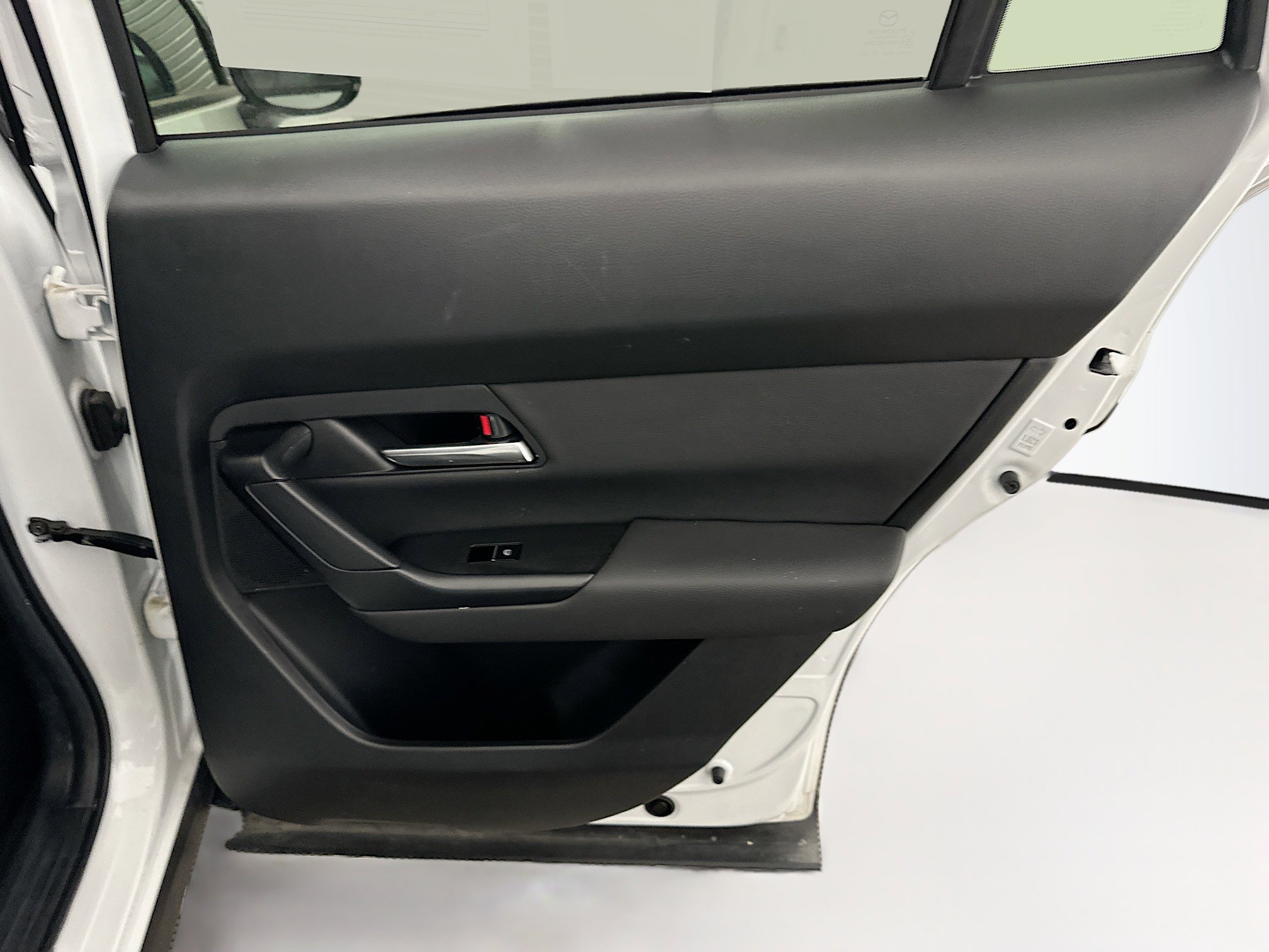 Used 2025 MAZDA CX-50 AWD 2.5 S w/ Premium Plus Pkg image 33