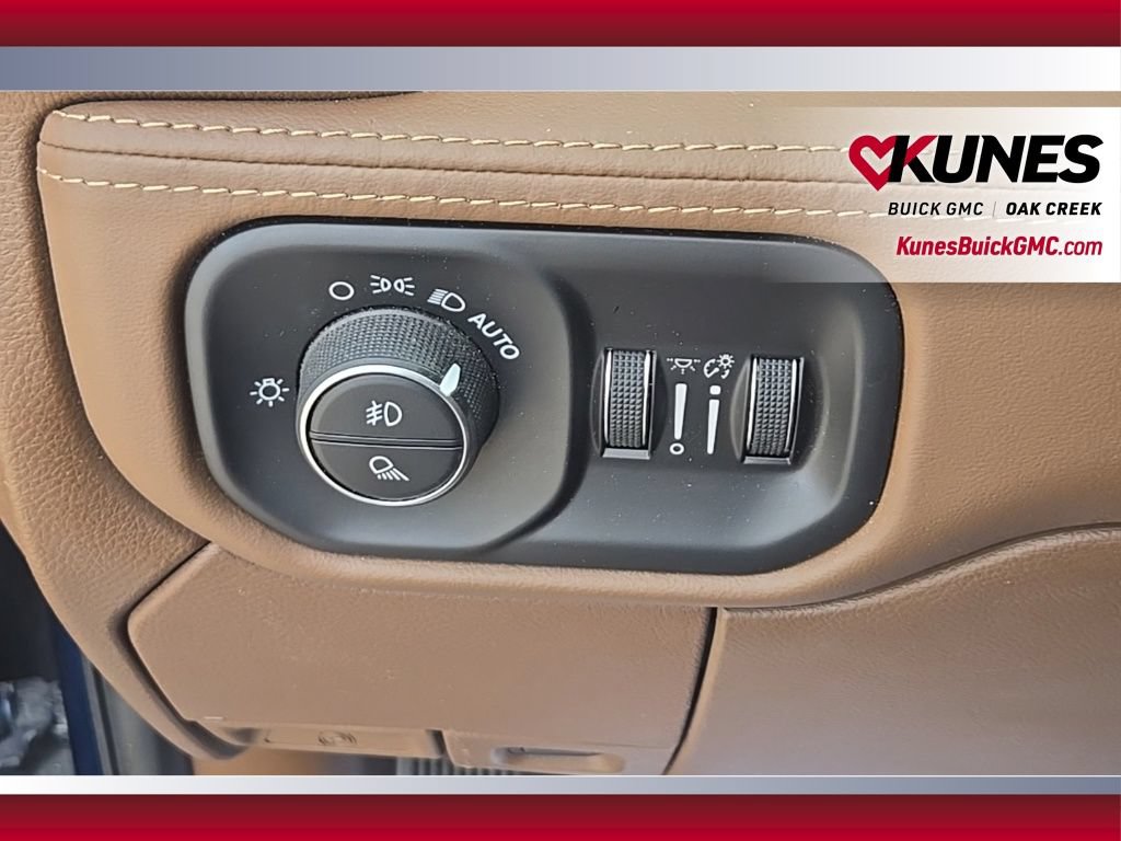 Used 2021 RAM 3500 Limited AWD/4WD image 46