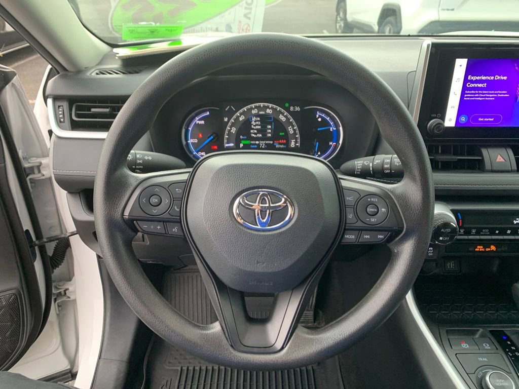 Used 2025 Toyota RAV4 XLE image 26
