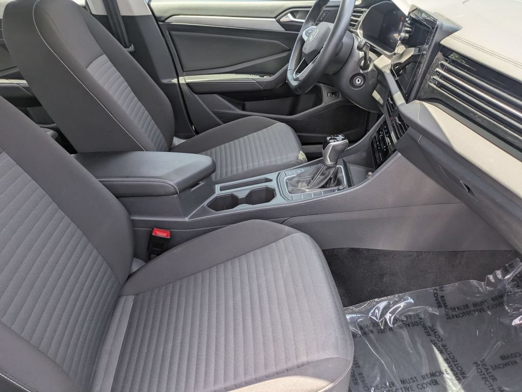 Used 2025 Volkswagen Jetta S FWD image 30