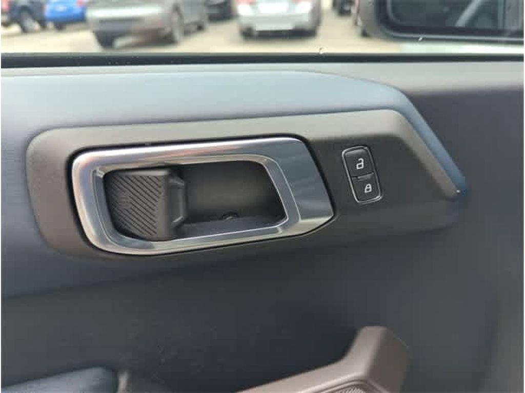 Used 2021 Ford Bronco First Edition AWD/4WD image 22