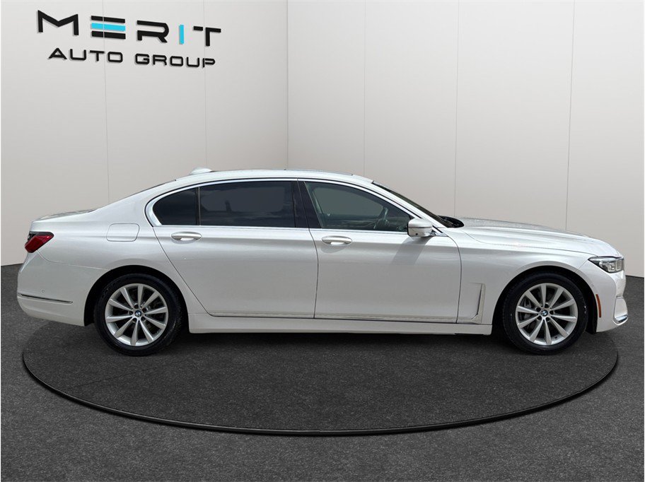 Used 2021 BMW 740i RWD image 10