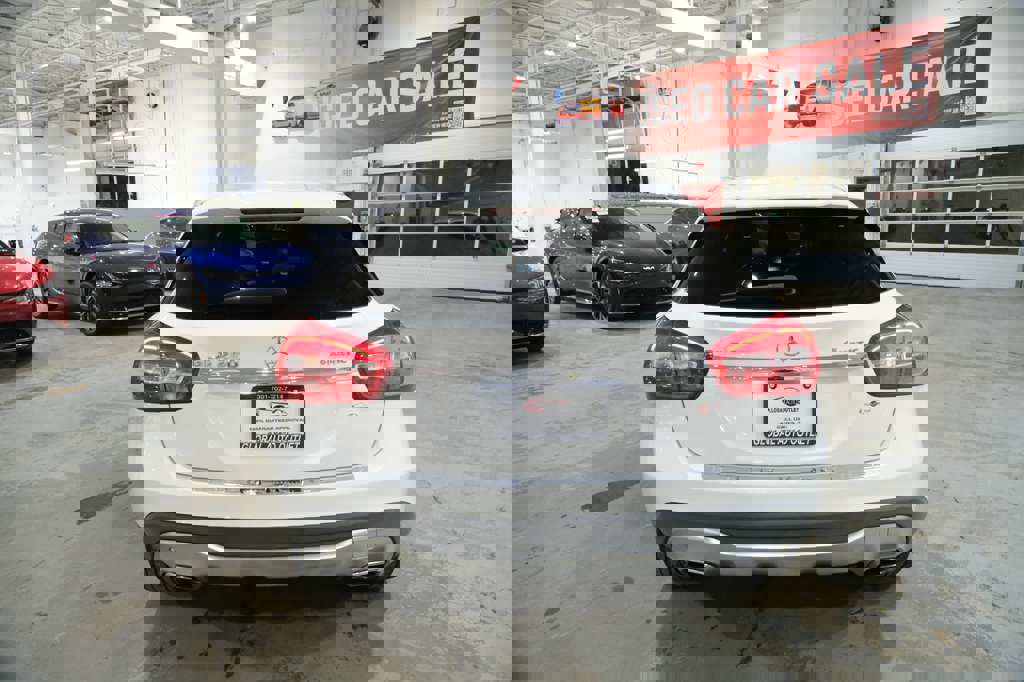 Used 2020 Mercedes-Benz GLA 250 4MATIC image 9