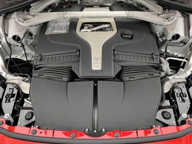 Used 2023 Aston Martin DBX image 19