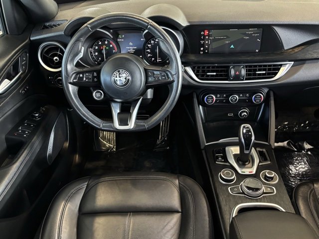 Used 2022 Alfa Romeo Stelvio Sprint image 33