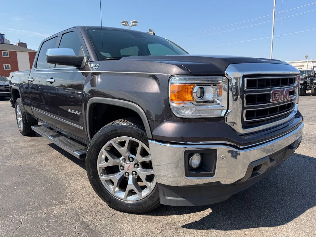 Used 2015 GMC Sierra 1500 SLT w/ SLT Crew Cab Value Package AWD/4WD image 2