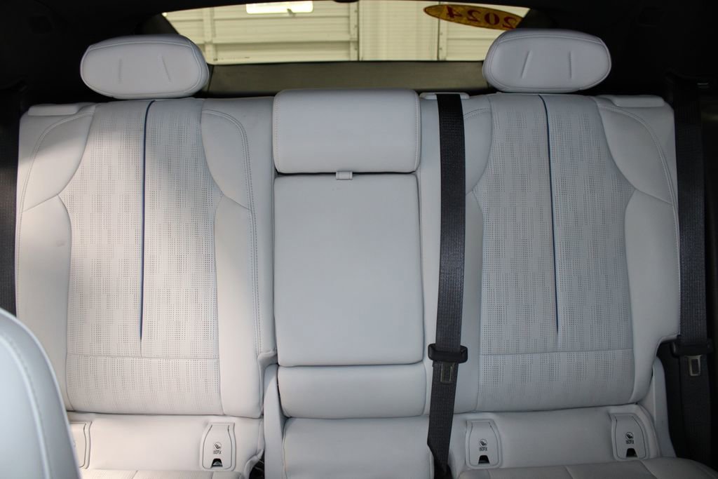 Used 2024 Cadillac Lyriq Luxury image 30