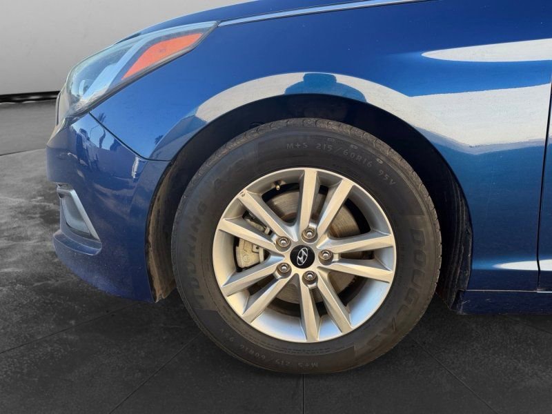 Used 2016 Hyundai Sonata SE w/ Cargo Package image 9