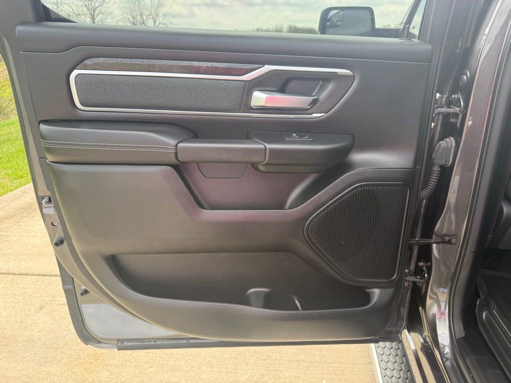 Used 2022 RAM 1500 Big Horn AWD/4WD image 11