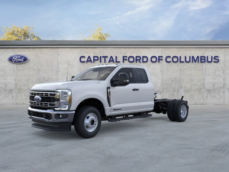 New 2026 Ford F350 XL w/ XL Chrome Package AWD/4WD image 3