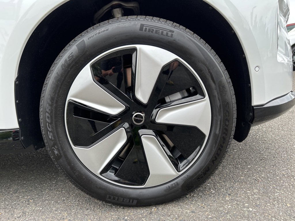 New 2025 Volvo EX90 Plus image 10