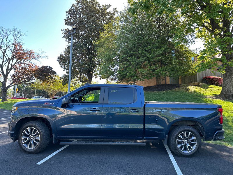 Used 2021 Chevrolet Silverado 1500 RST w/ Convenience Package II AWD/4WD image 9