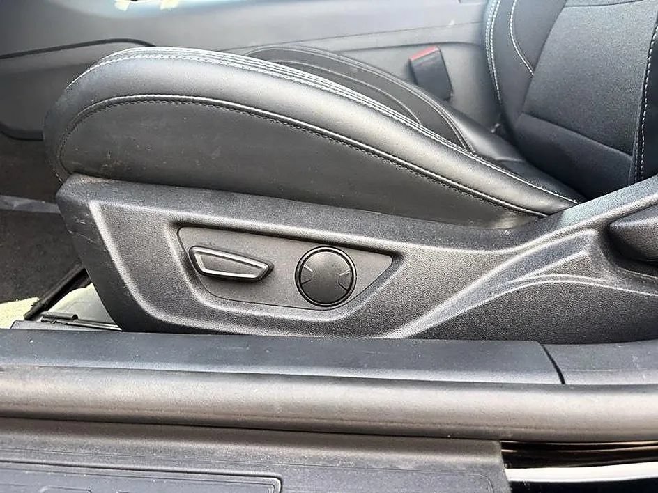 Used 2024 Ford Mustang Coupe RWD image 16