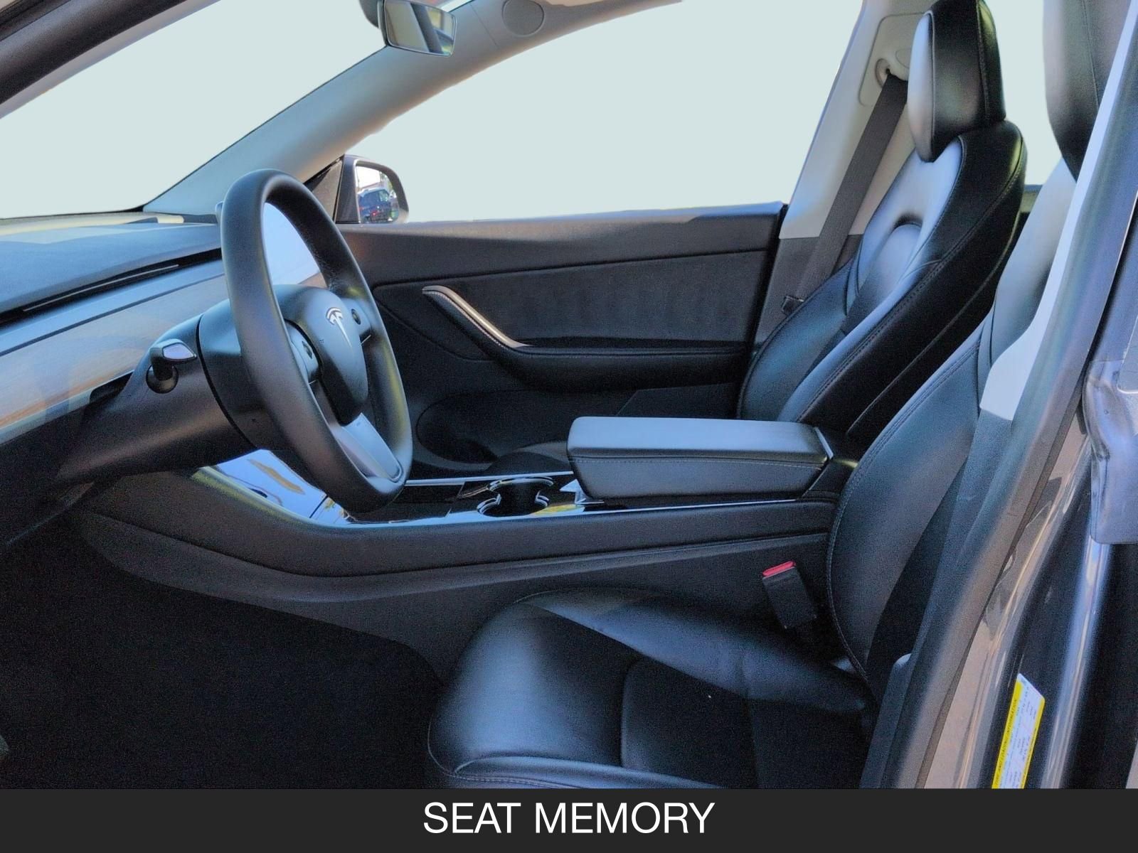 Used 2020 Tesla Model Y Long Range image 14